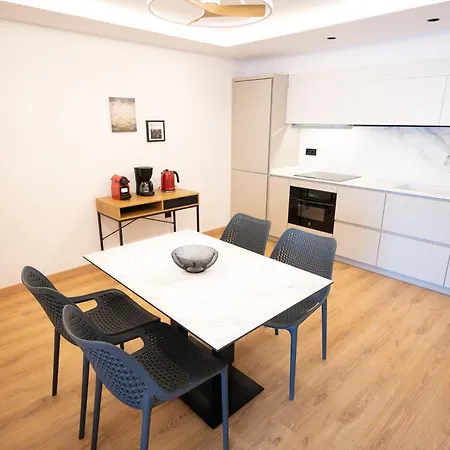 Rosa De Ara Apartment *